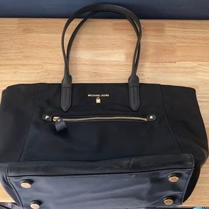 Nwot Michael Kors Nylon Kelsey medium tote bag